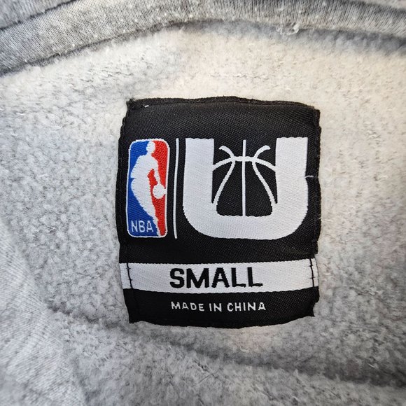 Chicago Bulls Hoodie Men's Small Multicolor Graphic Pullover NBA Basketball Soft - Picture 7 of 8